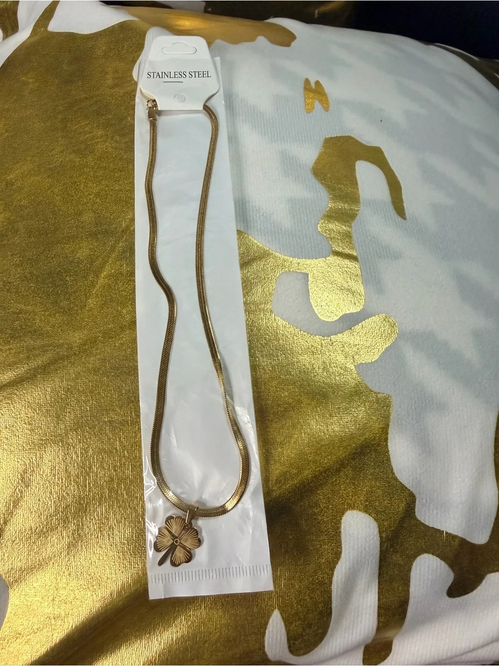 Gold Four-Leaf Clover Pendant Necklace - Elegant Women’s Jewelry